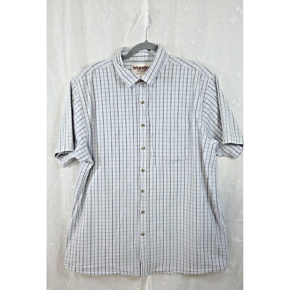 Wrangler Other - Wrangler Rugged Wear Blue w/ Blue Stripes Button Short Sleeve Shirt‎ 2XT Casual